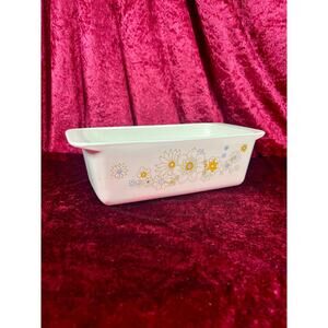 Vintage Kitchen - 2-Quart Loaf Pan - Daisy Floral Bouquet P-315-B - Corningware